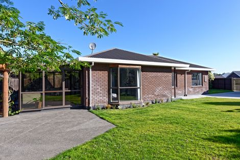 Photo of property in 36 Kirsten Place, Parklands, Christchurch, 8083