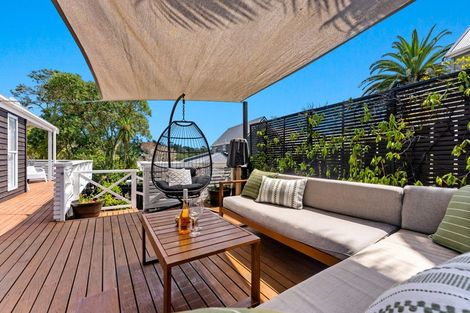 Photo of property in 3/16 Gatman Street, Birkdale, Auckland, 0626