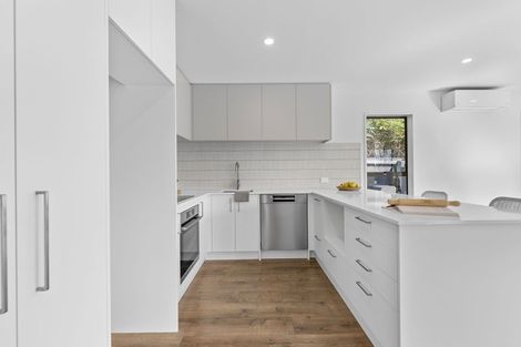 Photo of property in 5 Cricklewood Place, Avonhead, Christchurch, 8042