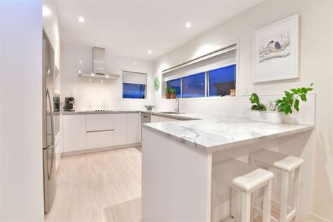 Photo of property in 3/252 Hibiscus Coast Highway, Orewa, 0931