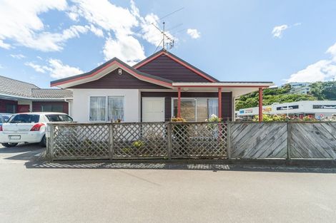 Photo of property in 2 Macalister Place, Miramar, Wellington, 6022