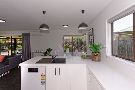 Photo of property in 36 Kirsten Place, Parklands, Christchurch, 8083