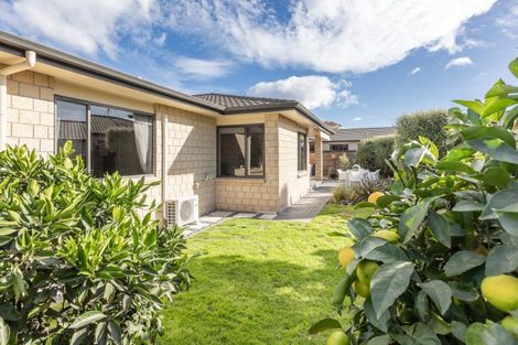 Photo of property in 6b Neeve Place, Taradale, Napier, 4112