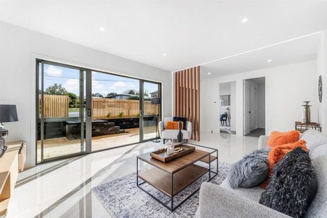 Photo of property in 6a Tristram Avenue, Forrest Hill, Auckland, 0620