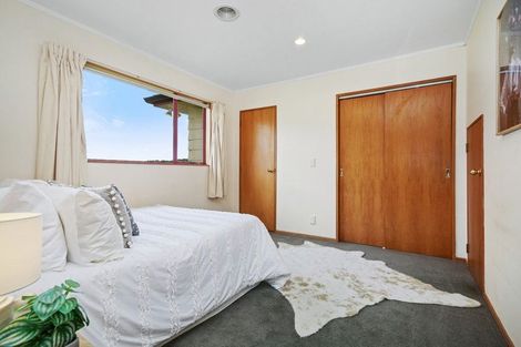 Photo of property in 58 Cypress Drive, Maungaraki, Lower Hutt, 5010