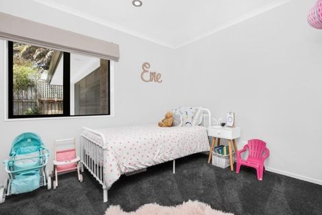 Photo of property in 4 Rays Way, Tuakau, 2121