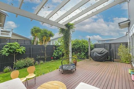 Photo of property in 123 Heretaunga Street, Palmerston North, 4414