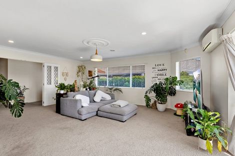 Photo of property in 10 Aldermen Avenue, Papamoa Beach, Papamoa, 3118