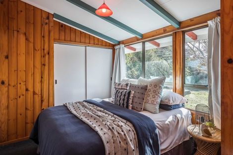 Photo of property in 117 Newlands Road, Newlands, Wellington, 6037