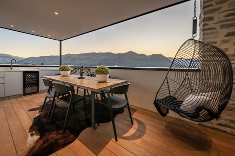 Photo of property in 34 Minaret Ridge, Wanaka, 9305