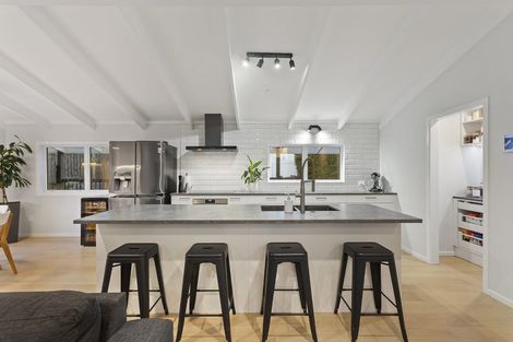 Photo of property in 13 Lanigan Street, Birkdale, Auckland, 0626