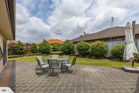 Photo of property in 4 Kalmore Place, Flat Bush, Auckland, 2016