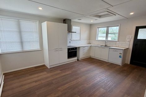 Photo of property in 9 Goldsmith Crescent, Levin, 5510