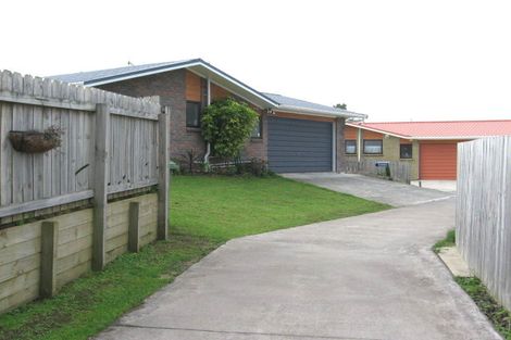 Photo of property in 20 Muriel Place, Ranui, Auckland, 0612