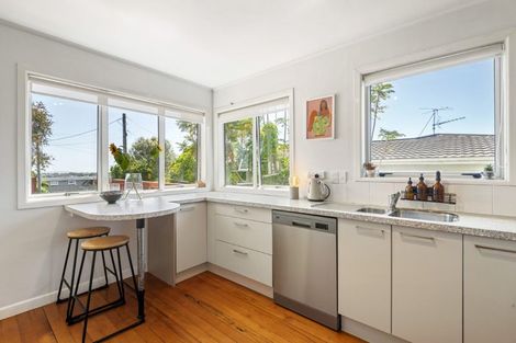 Photo of property in 1/30 Sunrise Avenue, Mairangi Bay, Auckland, 0630