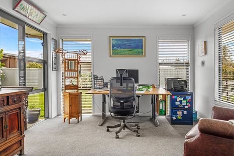 Photo of property in 68 Larch Crescent, Alexandra, 9320