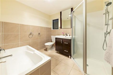 Photo of property in 10 Manning Rise, Flat Bush, Auckland, 2019