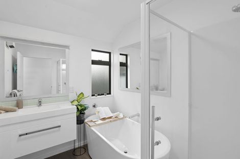 Photo of property in 6a Saint Leonards Square, Sumner, Christchurch, 8081