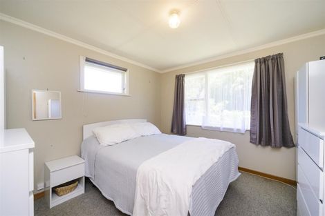 Photo of property in 17 Skerman Street, Marton, 4710