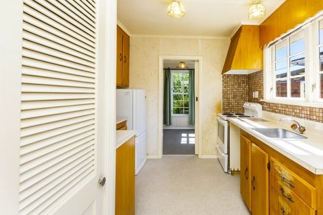 Photo of property in 62 Hillside Drive, Maoribank, Upper Hutt, 5018