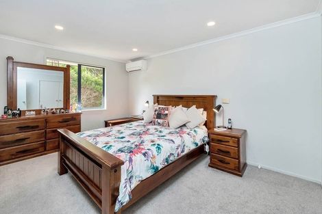 Photo of property in 15 San Pedro Place, Henderson, Auckland, 0612