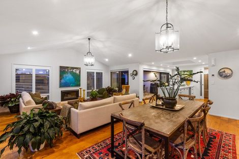 Photo of property in 1 Tupare Place, Highlands Park, New Plymouth, 4312