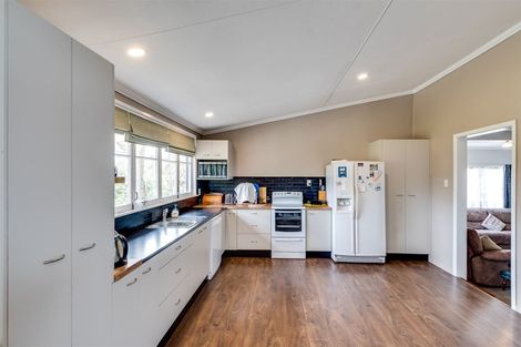 Photo of property in 24 Pourerere Road, Waipawa, 4271