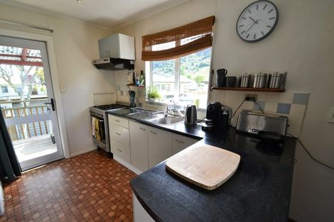 Photo of property in 6 Sowman Street, The Brook, Nelson, 7010