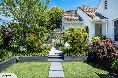 Photo of property in 18a Simla Avenue, Havelock North, 4130