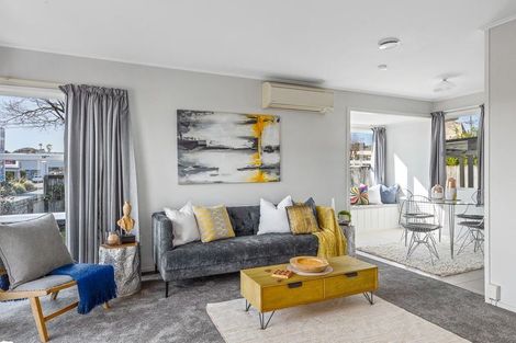 Photo of property in 71b Red Beach Road, Red Beach, 0932