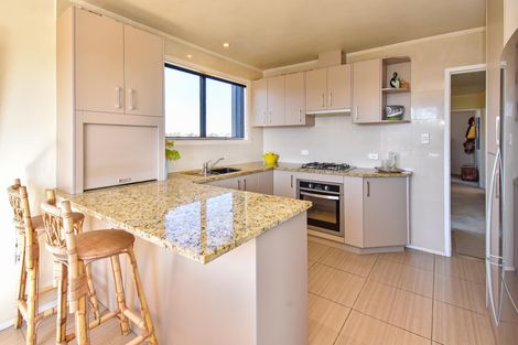 Photo of property in 55 Catkin Crescent, Papatoetoe, Auckland, 2025