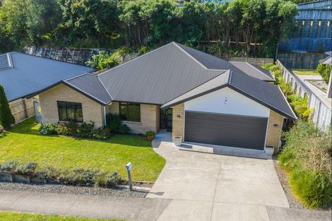 Photo of property in 4 Frederick Place, Whalers Gate, New Plymouth, 4310