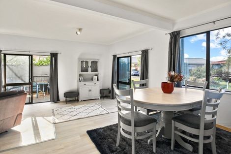 Photo of property in 55u9 Tuhikaramea Road, Dinsdale, Hamilton, 3204