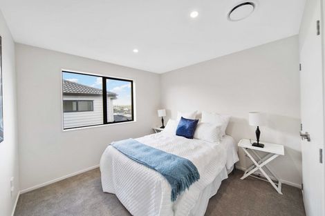 Photo of property in 1 Nola Dawn Avenue, Papakura, 2110