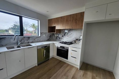 Photo of property in 25 Friesian Drive, Mangere, Auckland, 2022