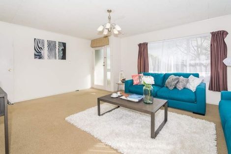 Photo of property in 5 Santiago Crescent, Unsworth Heights, Auckland, 0632