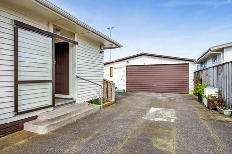 Photo of property in 27 Pacey Avenue, Hawera, 4610