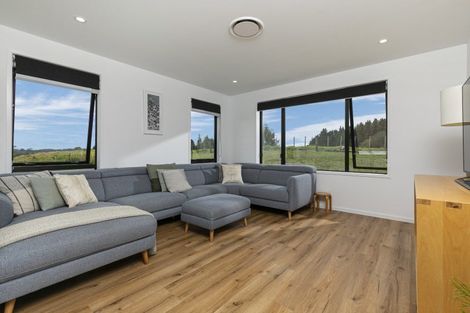 Photo of property in 131 Bodhisattva Road, Waitoki, Silverdale, 0994