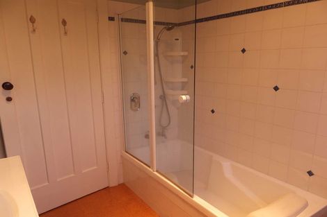 Photo of property in 52 Kilmarnock Street, Riccarton, Christchurch, 8011