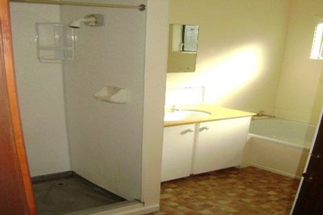 Photo of property in 2/3 Northwick Place, Hillcrest, Auckland, 0627