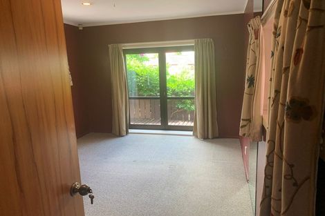 Photo of property in 27 Wairau Road, Forrest Hill, Auckland, 0627