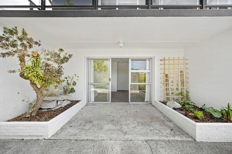 Photo of property in 18 Seaview Road, Ruakaka, 0116