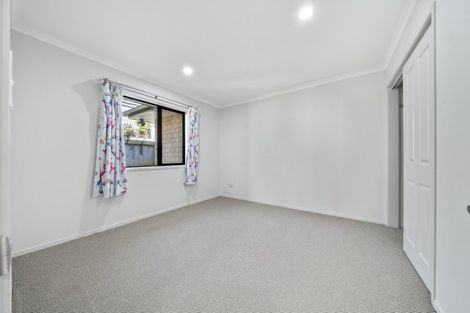 Photo of property in 4 Frederick Place, Whalers Gate, New Plymouth, 4310