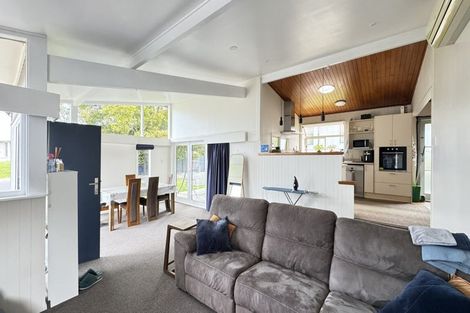 Photo of property in 30 Noall Street, Te Atatu Peninsula, Auckland, 0610