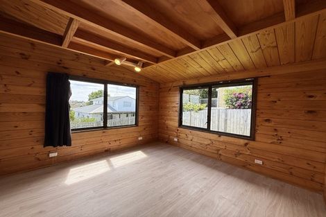 Photo of property in 6 Bronzewing Terrace, Unsworth Heights, Auckland, 0632