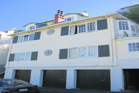 Photo of property in 22 Clifton Terrace, Kelburn, Wellington, 6012