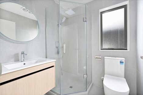 Photo of property in 44 Taipahitini Road, Rosehill, 2113