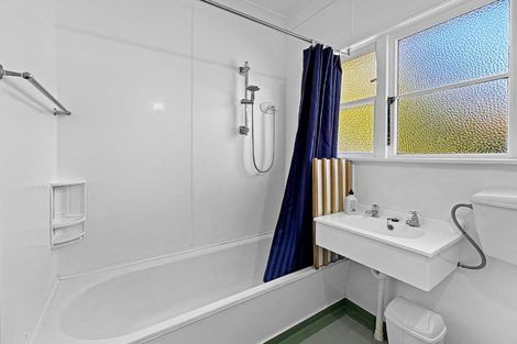Photo of property in 10 Clapham Place, Whanganui East, Whanganui, 4500