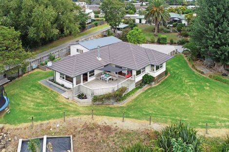 Photo of property in 16 Kaiwaka Road, Waiuku, 2123
