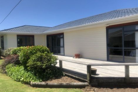 Photo of property in 11 Jacaranda Drive, Whitianga, 3510